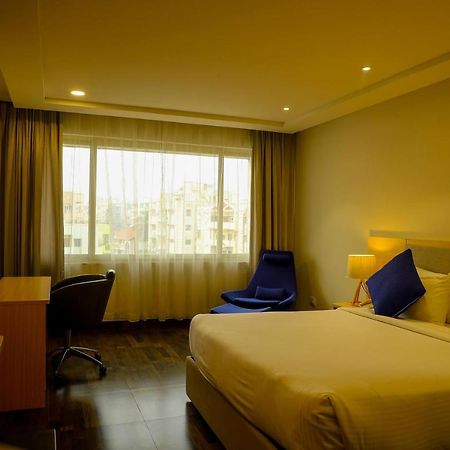 Bay View Hotel Vizag Визакхапатнам Екстериор снимка