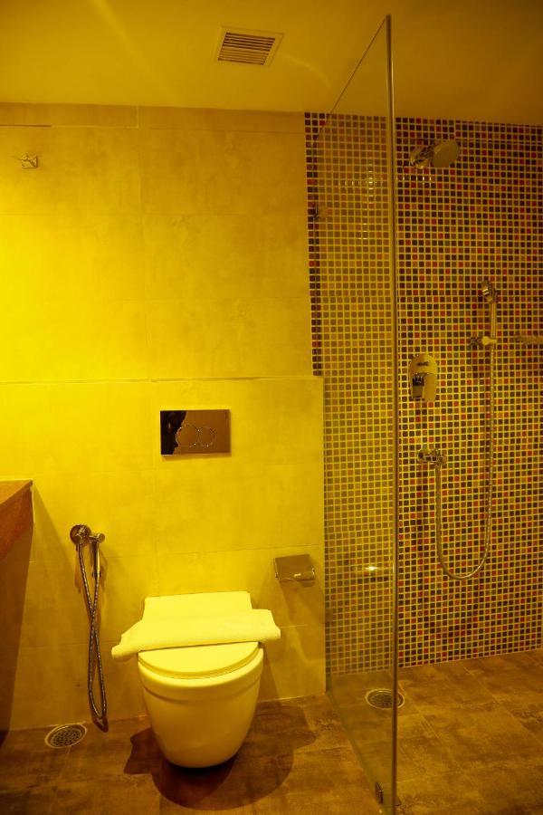 Bay View Hotel Vizag Визакхапатнам Екстериор снимка