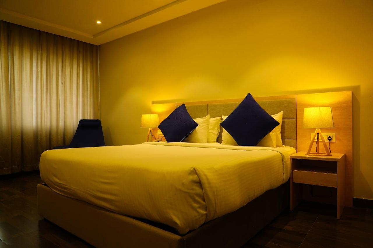 Bay View Hotel Vizag Визакхапатнам Екстериор снимка