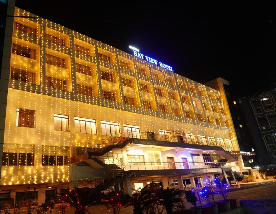 Bay View Hotel Vizag Визакхапатнам Екстериор снимка