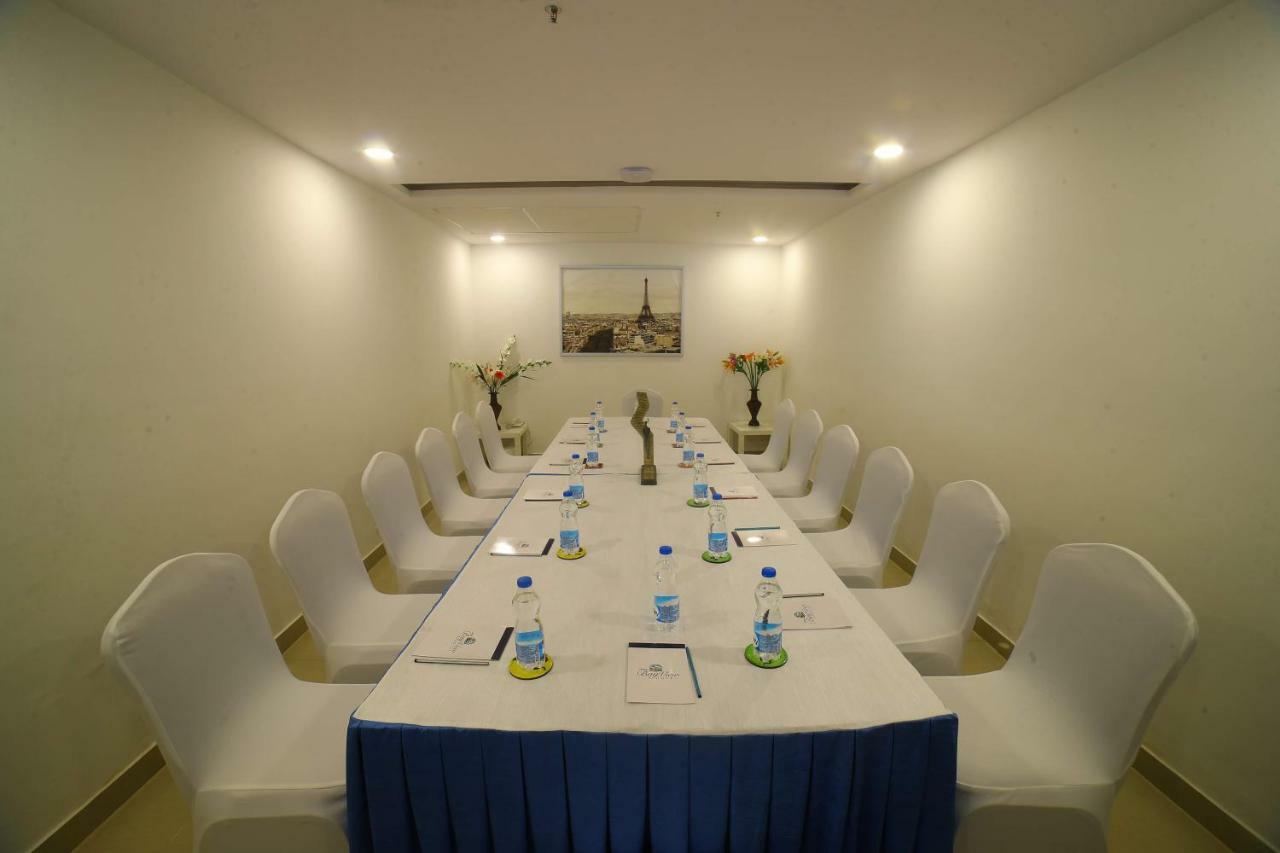 Bay View Hotel Vizag Визакхапатнам Екстериор снимка